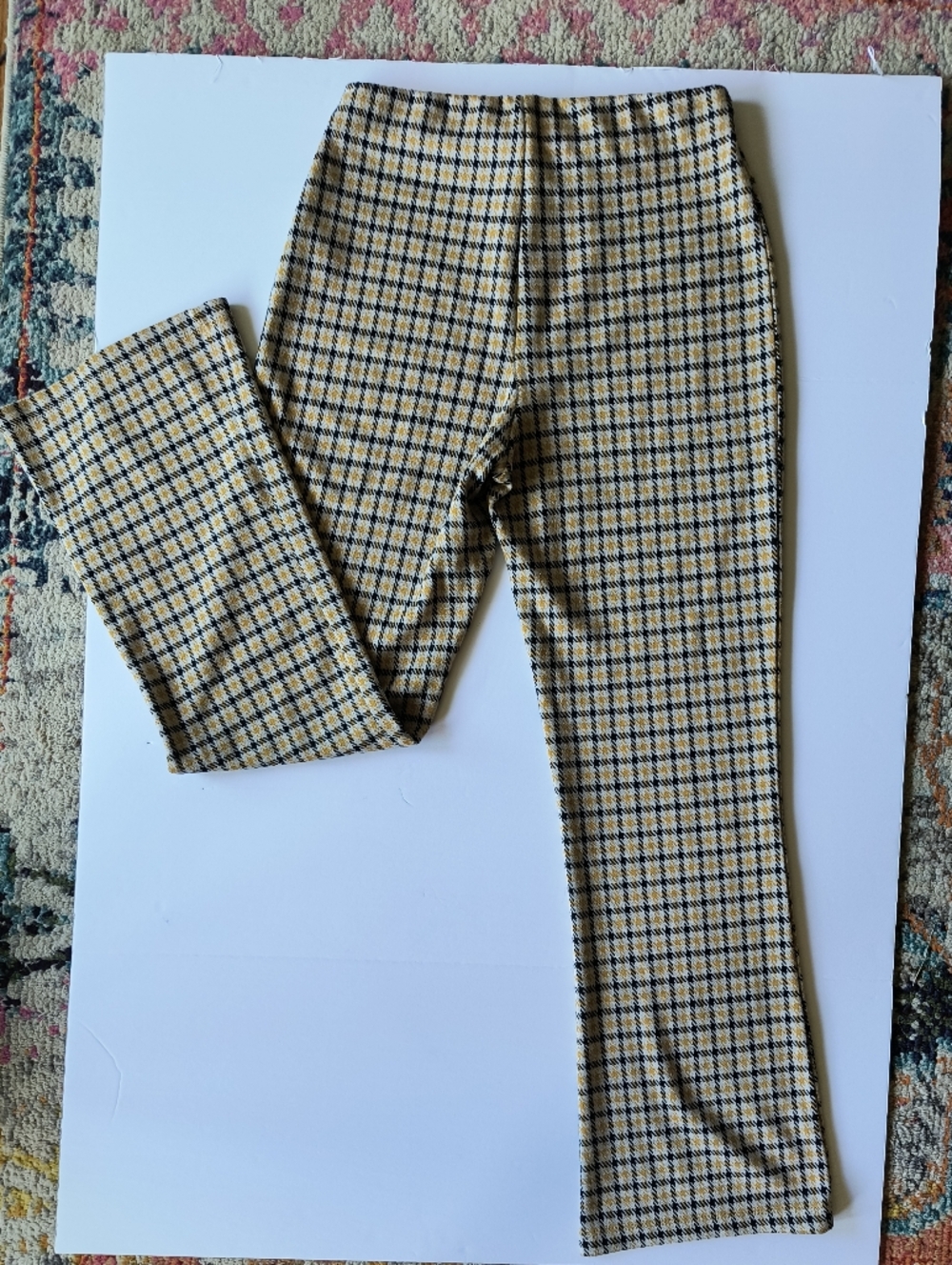 Urban Outfitters Yellow, Black and White Houndstooth, Stretch Pants S-Med Short